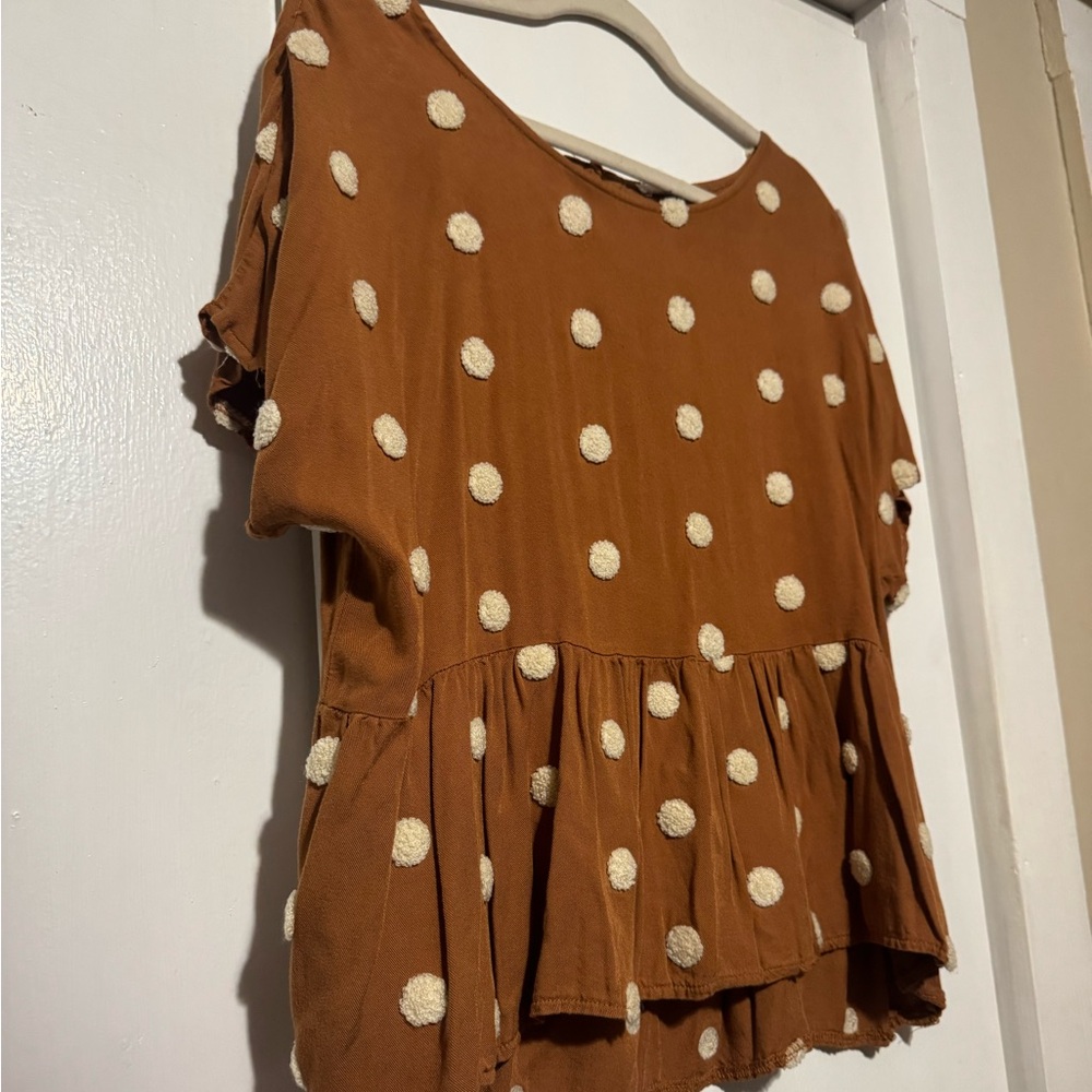 Blu Pepper Mustard Polka Dot Top 👚